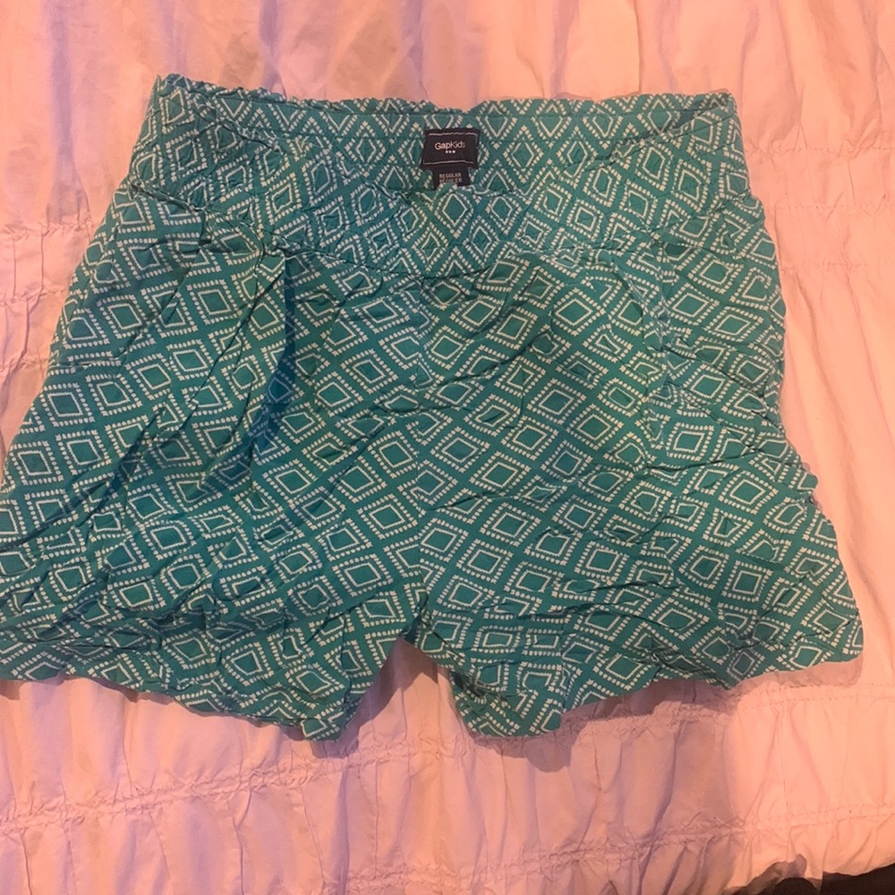 Gap kids patterned shorts
